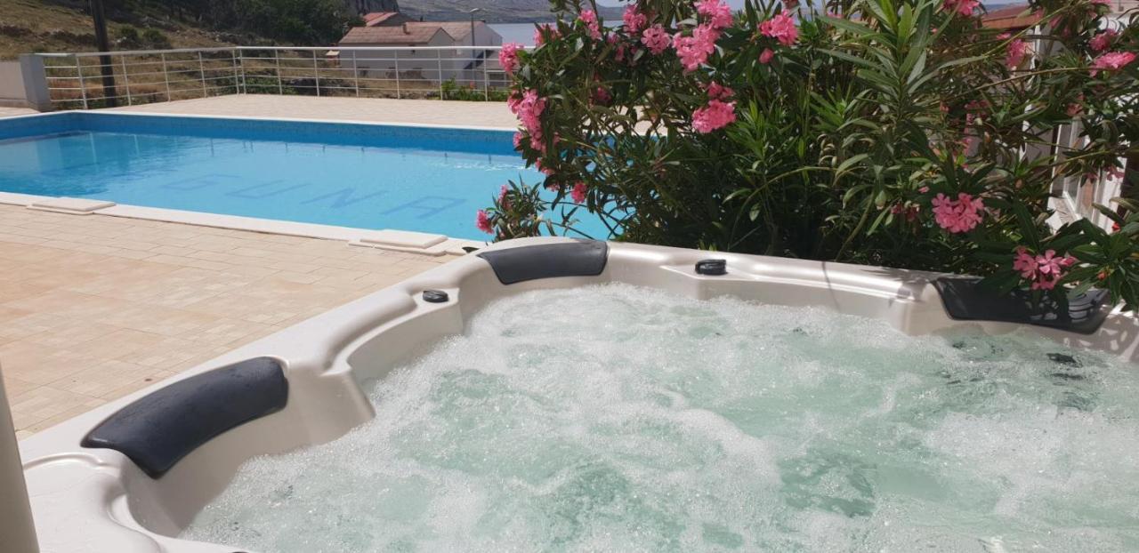 Bed and Breakfast Kuca Pecine Metajna Zewnętrze zdjęcie